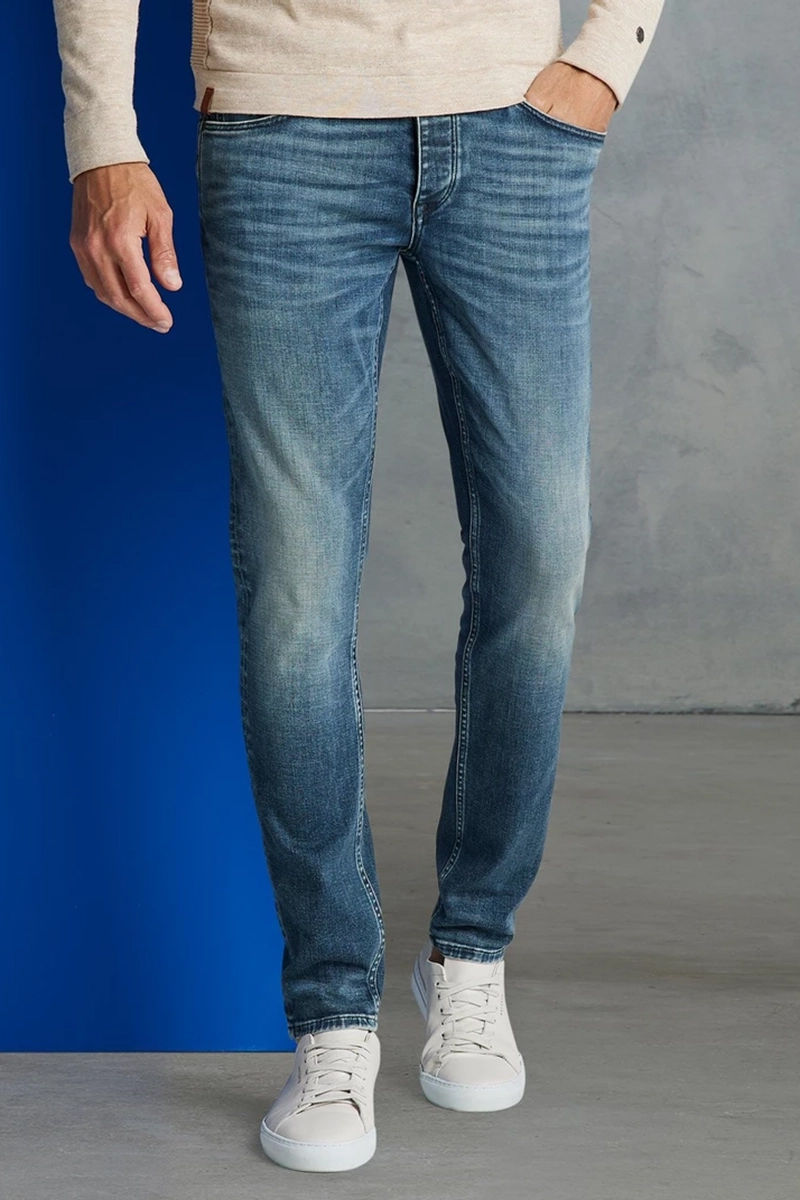 Cast iron riser hot sale slim fit jeans